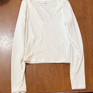 Hollister Women's Cream Long Sleeve Tee